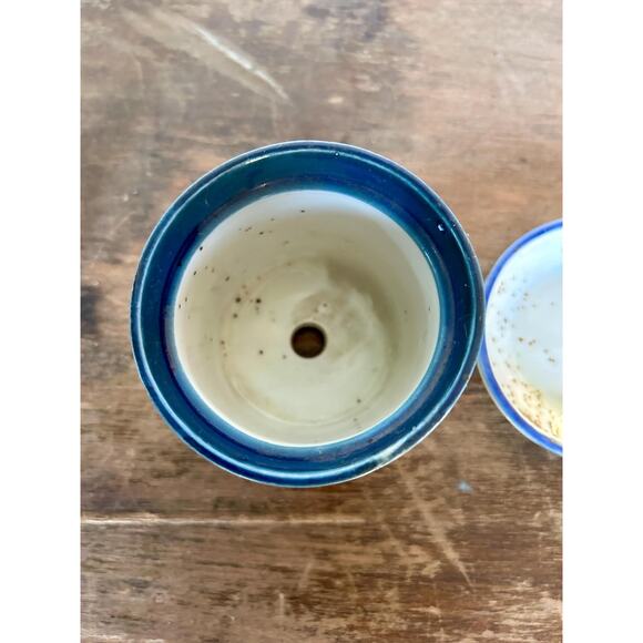 Set of 2 Small Vintage Ceramic Planters | Prairiecore | Mid Century Decor - Picture 6 of 7